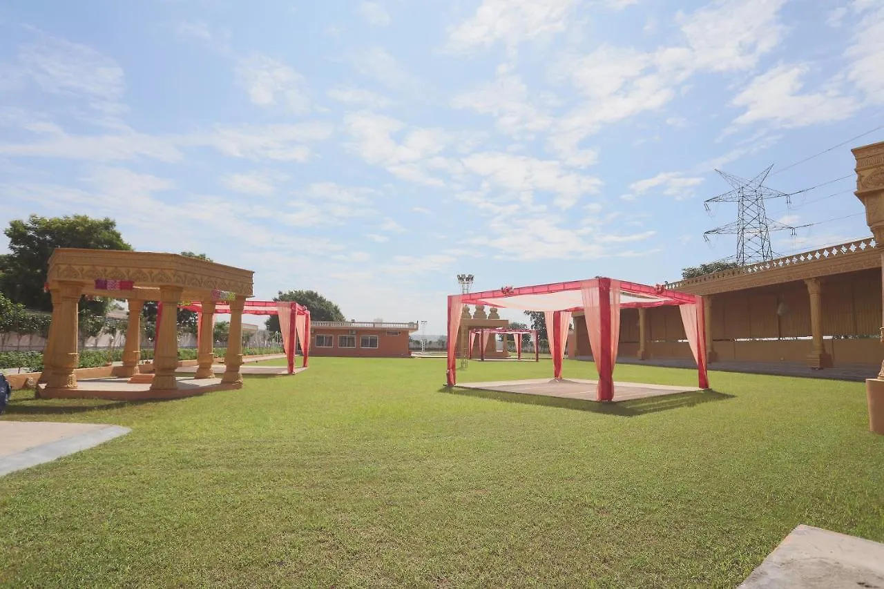 *** Hotel Collection O 46898 Tanishk Garden & Resort India
